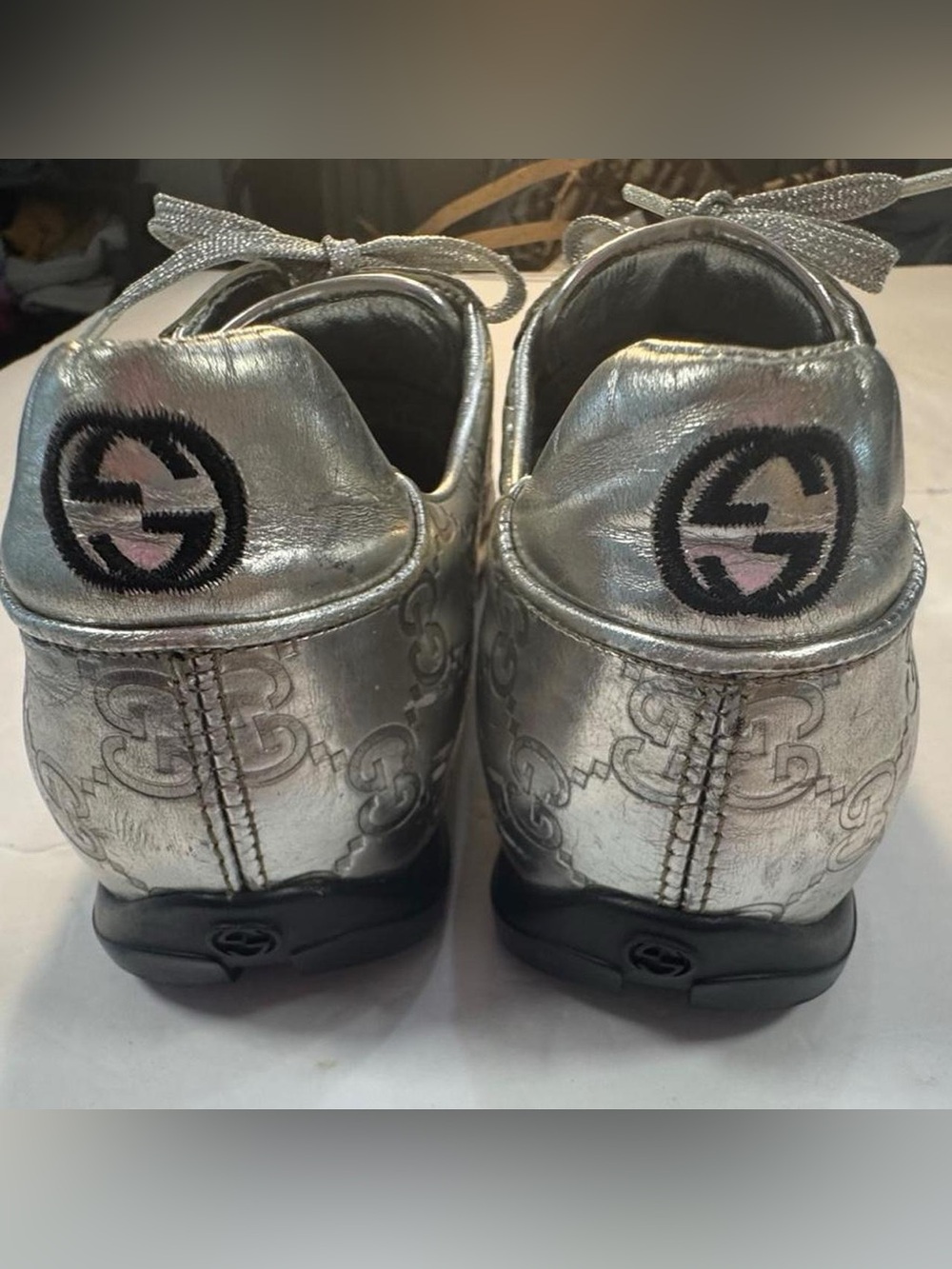 Gucci Guccissima Silver Leather Low Top Sneakers Size 39.5 Designer Shoes - Picture 4 of 12
